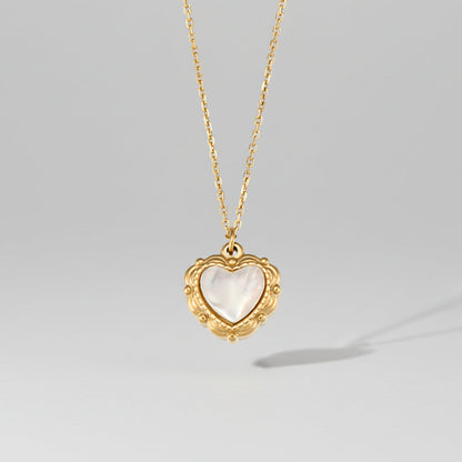 Amour Necklace