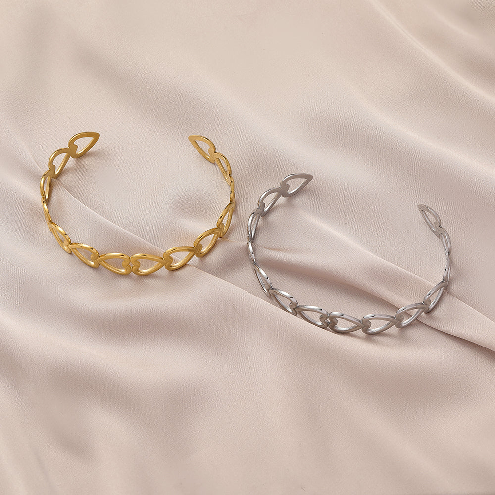 Hollow Heart Bracelet