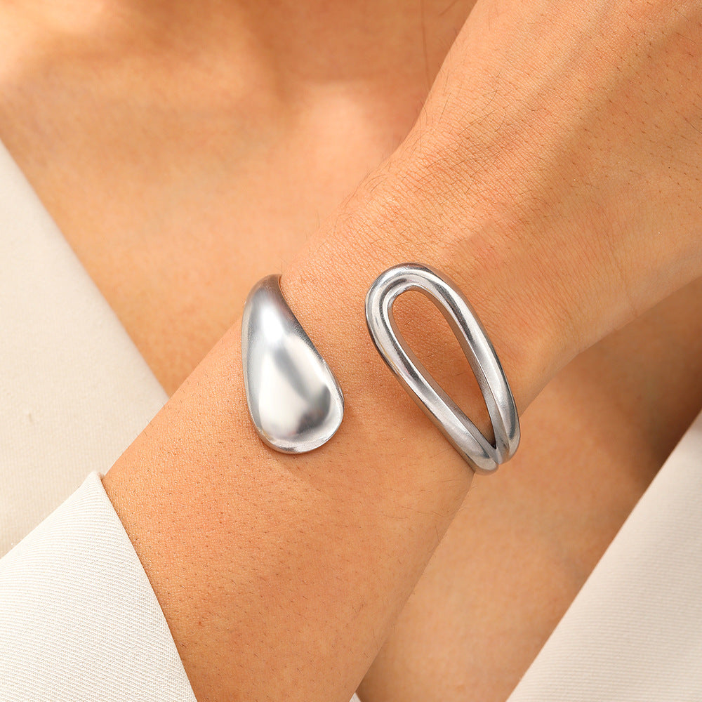 Fluid Cuff – ZAVINA AU